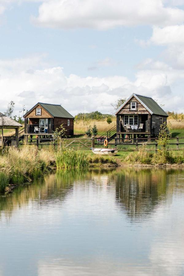 Lake View Lodges Long Melford Exterior photo